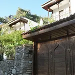 Totelya Homestay *